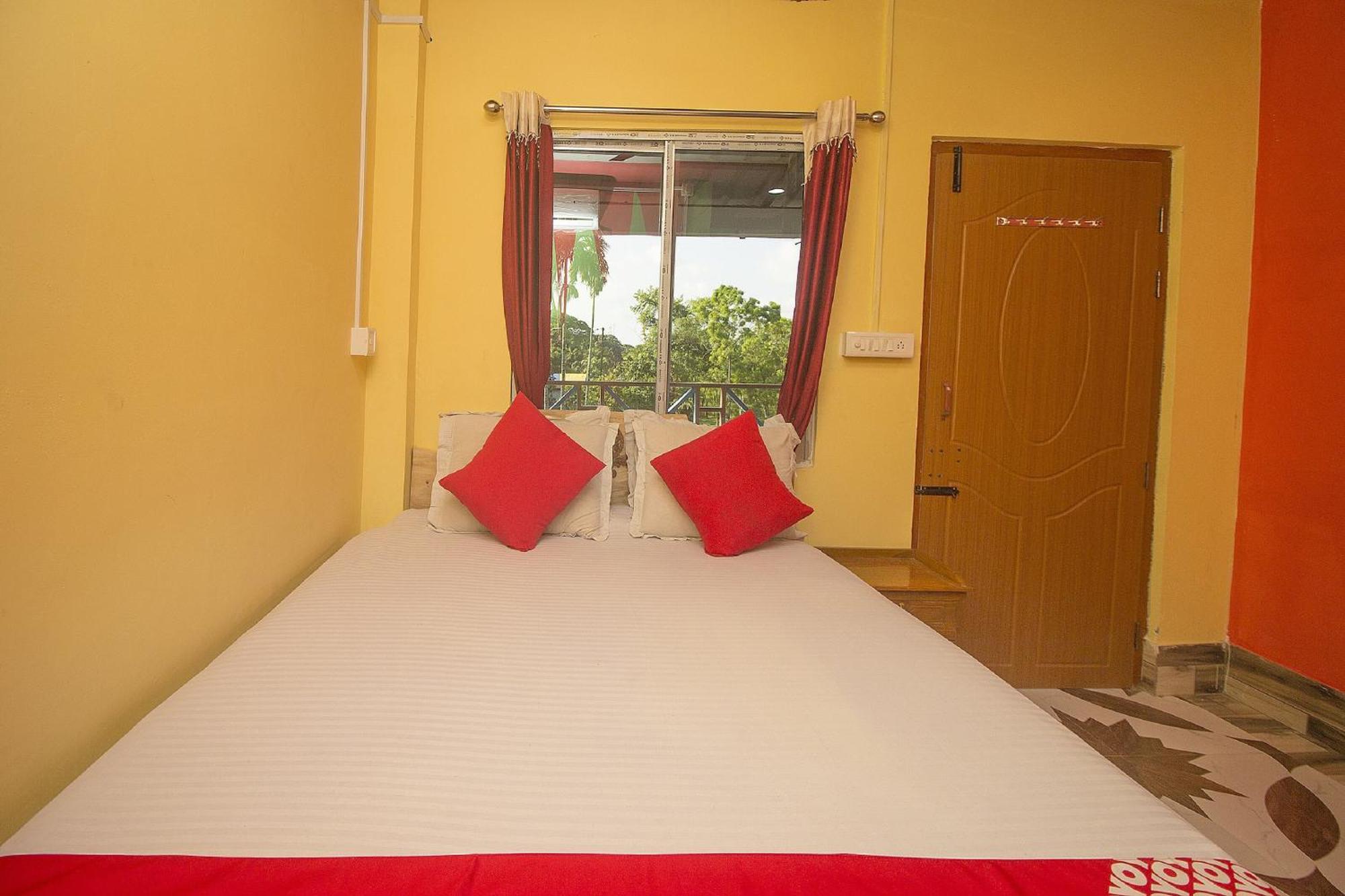 OYO 60869 Sandhana Homestay Rajabhat Khawa Luaran gambar