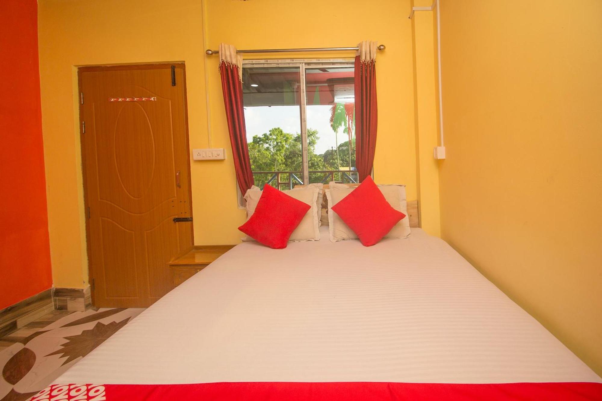 OYO 60869 Sandhana Homestay Rajabhat Khawa Luaran gambar